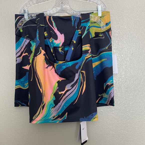 ‼️LAST 1‼️ Nike Women’s Marbled Plus Size Outfit 2X - Picture 2 of 9
